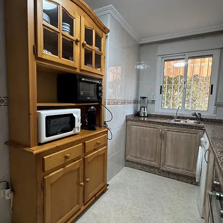 Arenales Del Sol, Familiar Con Piscina, Parking Y Playa A 5 Minutos